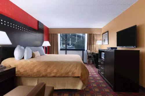 Ramada by Wyndham Rochelle Park Near Paramus Rooms Photos