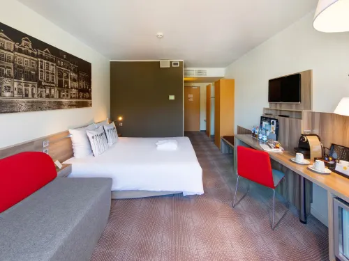 Novotel Poznan Malta Photos