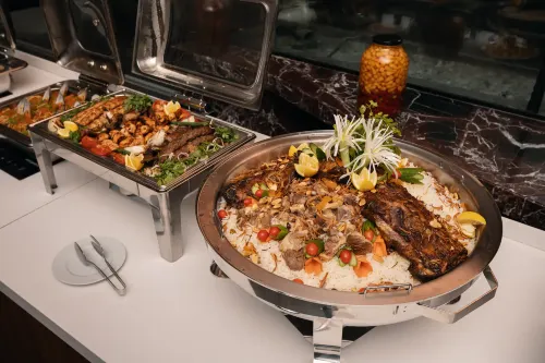 Ramada by Wyndham Erbil Gulan Street Питание Photos