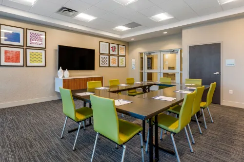 Holiday Inn Express & Suites Phoenix Dwtn - State Capitol Business Facilities Photos
