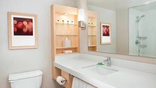 Delta Hotels Victoria Ocean Pointe Resort Rooms Photos