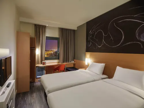 Ibis Ankara Airport Zimmer Photos