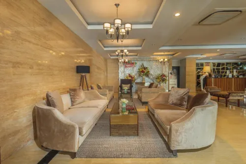 Royal Regantris Cendana Unggulan Photos