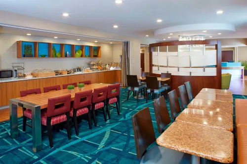 SpringHill Suites Atlanta Six Flags Mahlzeiten Photos