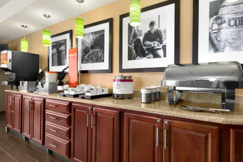 Hampton Inn Philadelphia/Mt. Laurel Restauration Photos