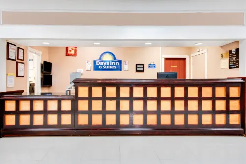 Days Inn & Suites by Wyndham Laredo Aree comuni Photos
