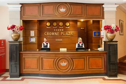 Crowne Plaza - Minsk, an IHG Hotel Espaces publics Photos