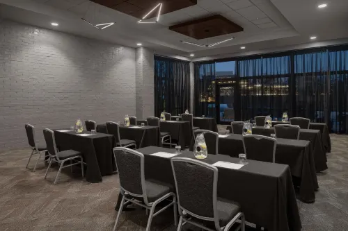 Renaissance Chicago North Shore Hotel Business Facilities Photos