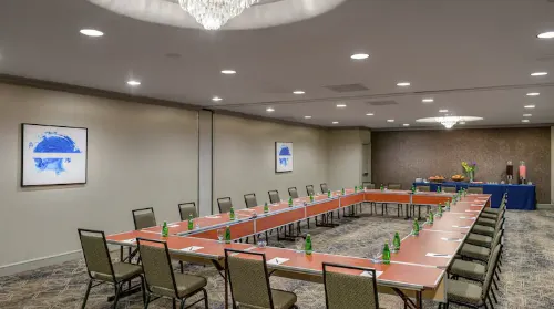 Hilton Phoenix Tapatio Cliffs Resort Business Facilities Photos