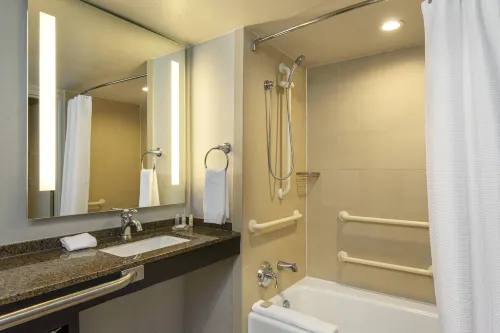 Renaissance Palm Springs Hotel Photos