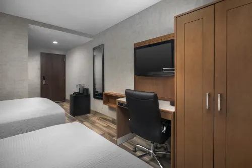 Holiday Inn Express Manhattan Midtown West New York Photos