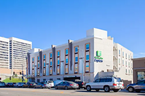 Holiday Inn Express West Los Angeles-Santa Monica Exterior Photos