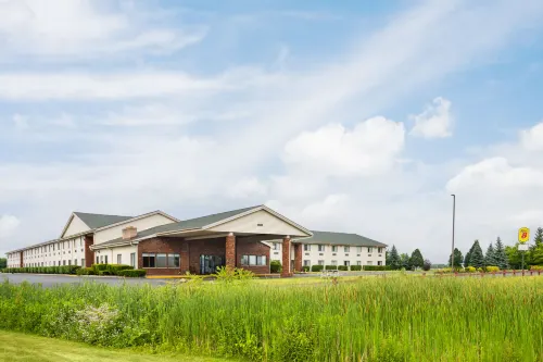 Super 8 by Wyndham Henrietta/Rochester Area Exterior Photos