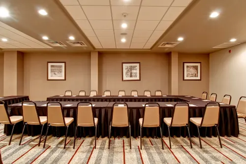 DoubleTree by Hilton Kamloops Business Photos