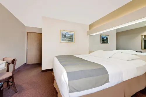 Microtel Inn & Suites by Wyndham Joplin Photos