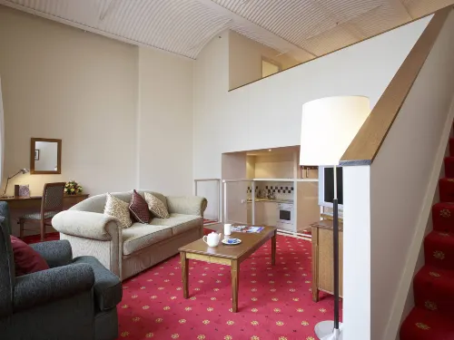 Grand Hotel Melbourne Rooms Photos