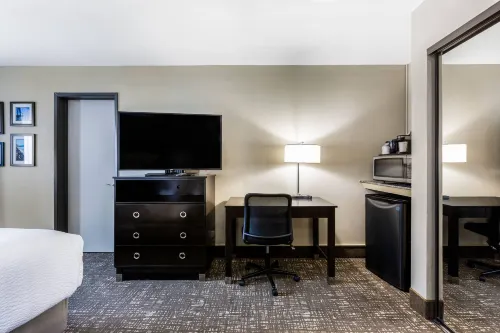 La Quinta Inn & Suites by Wyndham San Diego Mission Bay Photos
