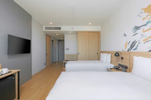 Holiday Inn & Suites Siracha Laemchabang Photos