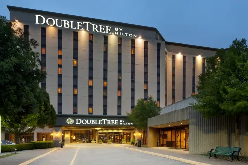 DoubleTree by Hilton Hotel Dallas Near the Galleria Exterior Photos
