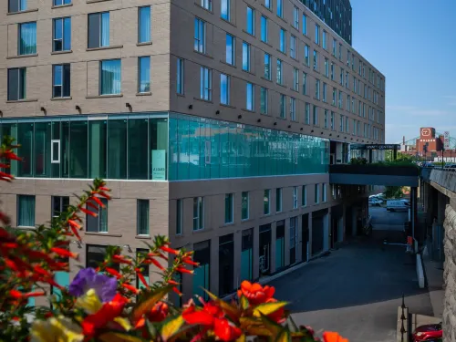 Hyatt Centric Montreal Featured Photos