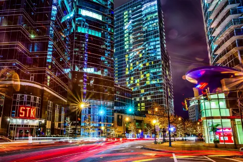 Atlanta Marriott Suites Midtown Рядом с отелем Photos