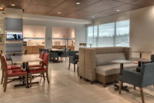 Holiday Inn Express & Suites Victoria - Colwood Restauration Photos
