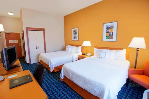 Fairfield Inn & Suites Detroit Metro Airport Romulus Photos