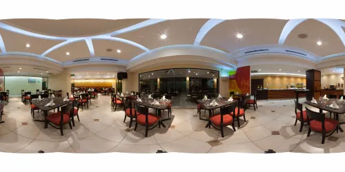 Holiday Inn San Salvador Dining Photos