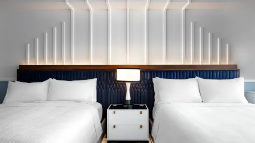 Cadillac Hotel & Beach Club, Autograph Collection Rooms Photos
