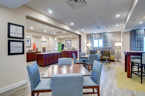 Hampton Inn Boston - Westborough Dining Photos