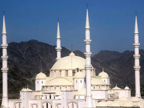 Novotel Fujairah Рядом с отелем Photos