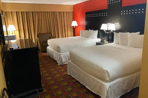 Ramada by Wyndham Rochelle Park Near Paramus Photos