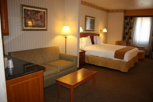 Holiday Inn Express Madera-Yosemite PK Area Photos