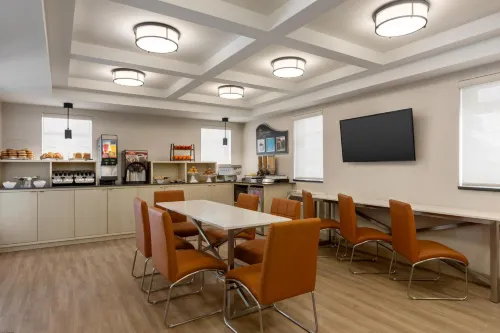 Days Inn by Wyndham Toronto West Mississauga Featured Photos