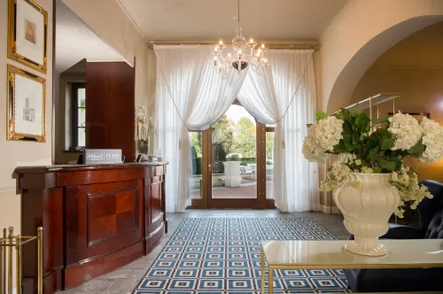 Grand Hotel Villa Torretta, Curio Collection by Hilton Khu vực công cộng Photos
