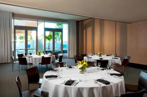 Aloft Silicon Valley Dining Photos