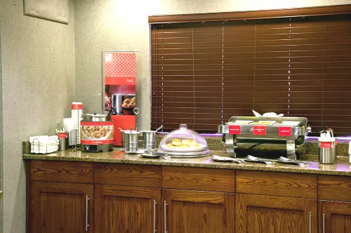 Hampton Inn Ft. Collins Restauration Photos