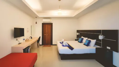 Golden Bay Cottage Kamar Photos