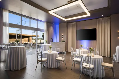 San Diego Marriott Del Mar Dining Photos