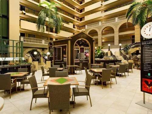 Embassy Suites by Hilton Raleigh Crabtree Ristorazione Photos