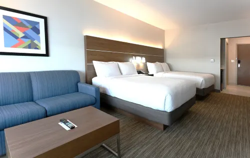 Holiday Inn Express & Suites Aurora Photos