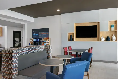 Holiday Inn Express & Suites Newport Espaces publics Photos