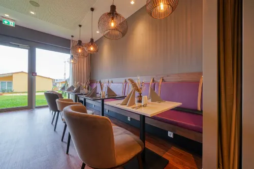 FourSide Hotel Ringsheim, Trademark Collection by Wyndham Restauration Photos