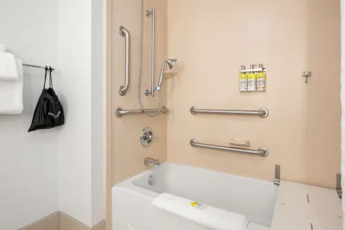 Holiday Inn Express & Suites Marysville Photos