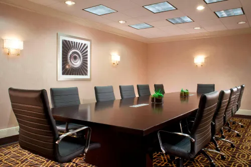 Sheraton DFW Airport Hotel Business Facilities Photos