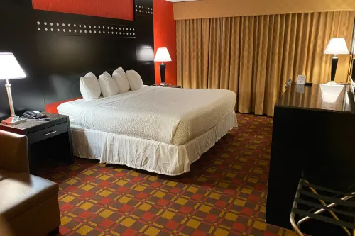 Ramada by Wyndham Rochelle Park Near Paramus Photos