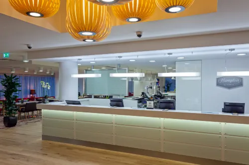Hampton by Hilton London Gatwick Airport Public Areas Photos