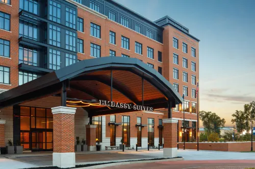 Embassy Suites by Hilton South Bend at Notre Dame Exterior Photos