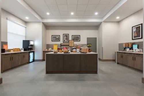 Hampton Inn & Suites by Hilton Charlottetown, PEI Dining Photos