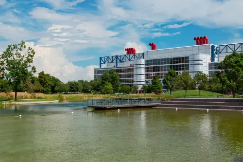 The Westin Houston Downtown Exterior Photos